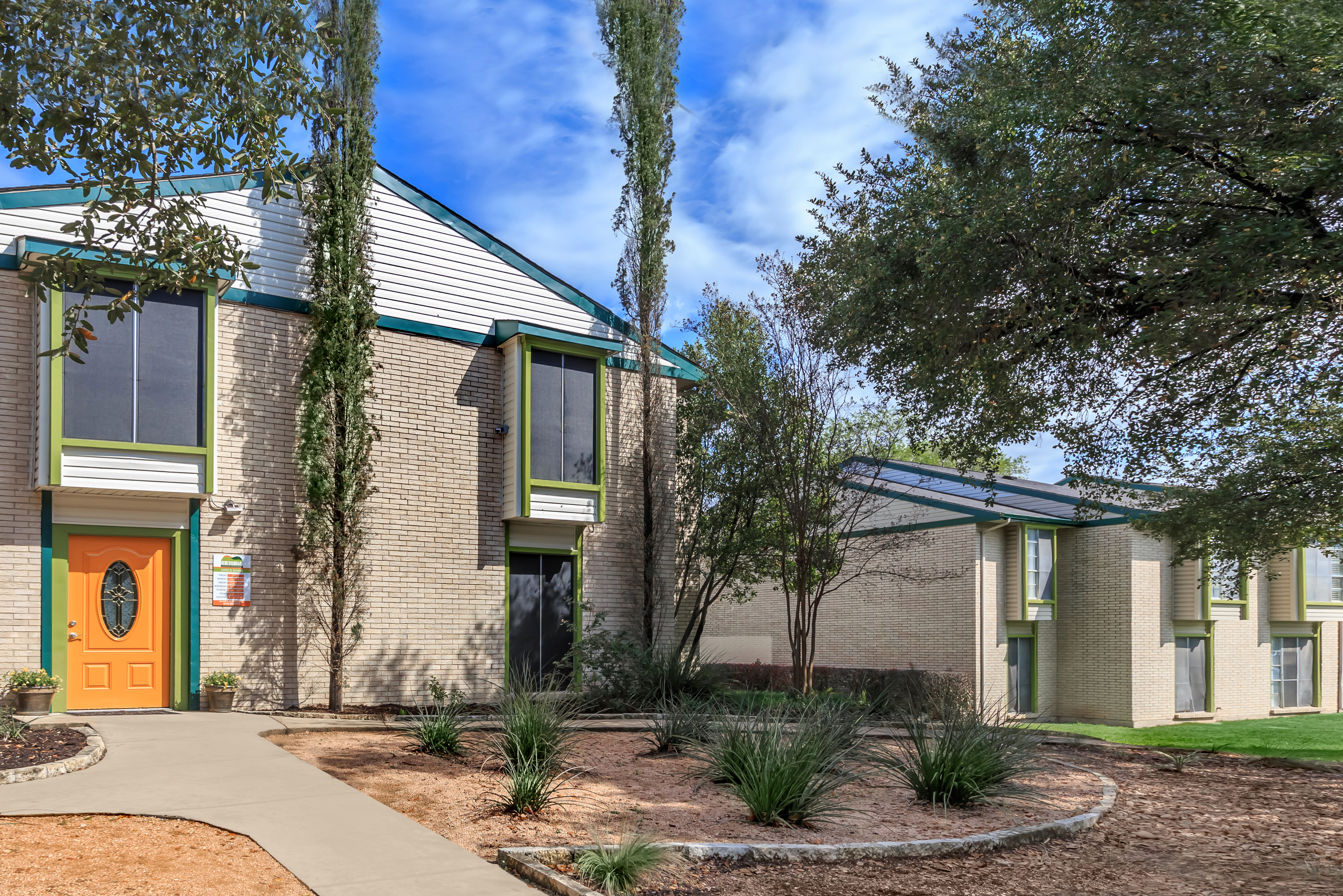 Bainbridge Villas Apartments in Austin, TX